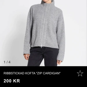 Lager 157 kofta - Eftersöker denna kofta från Lager 157 i storlek S färg beige. Kan betala extra om någon har. 