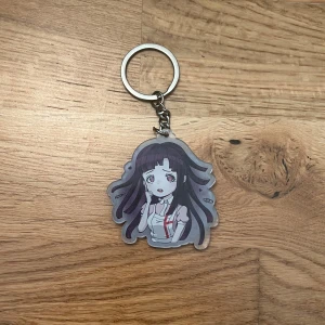 Danganronpa Mikan tsumiki keychain - Mikan keychain, good condition, haven’t been used so still has plastic film on both sides c: