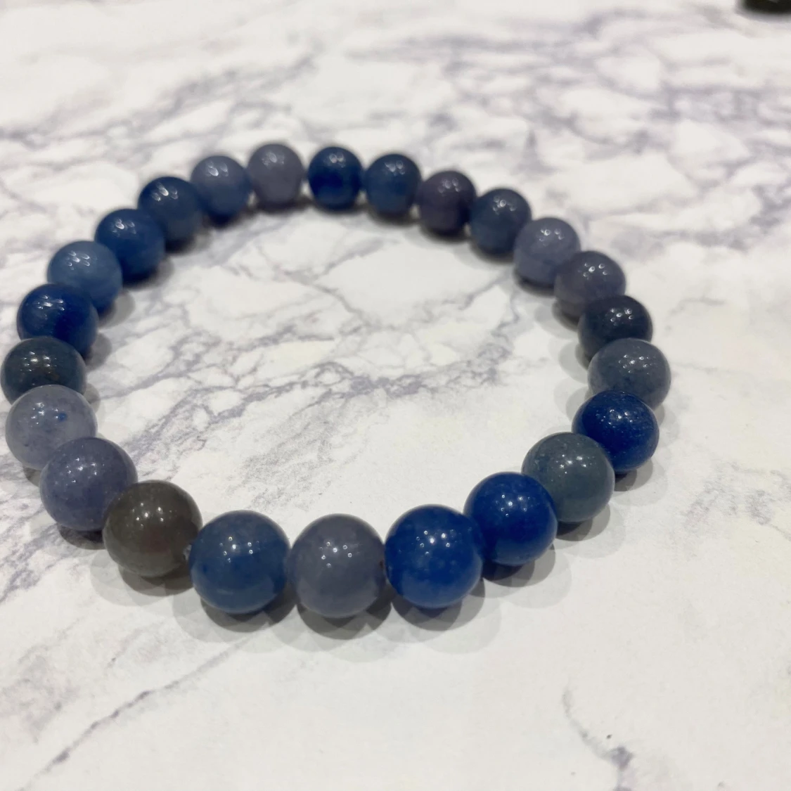 Blått pärlband 