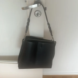 Väska  - Fin väska från asos 