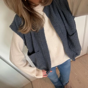 Teddyväst - Supermysig teddyväst som jag sytt💕 passar xs-s