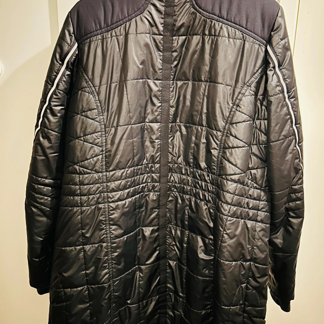 Svart quiltad jacka från Cecil - 90