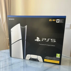 Helt nytt, oanvänt playstation 5 digital edition  - En kontroll ingår. Oöppnad, helt ny 