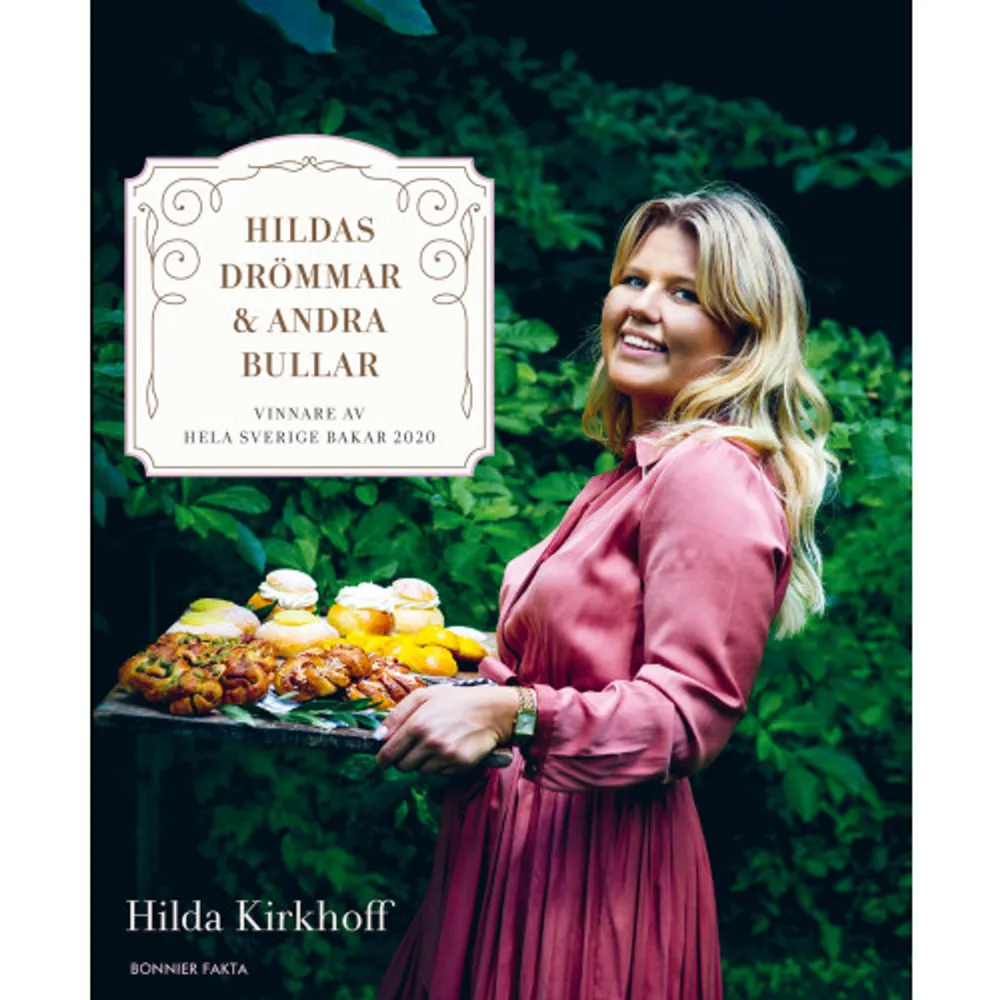 I recepten på bröd, kakor och fina desserter delar Hilda Kirkhoff med sig av sin passion för bakning. Lantligt och rustikt, och med spännande inslag från andra länder. Släktrecept och klassiska favoriter med Hildas egen twist. Men garanterat inga tårtor.”Tack vare Hela Sverige bakar har jag förstått vad det är jag brinner för: att inspirera människor att hitta kärleken till bakning. Kan jag få någon att känna samma kärlek som jag för detta fina hantverk – då har jag vunnit högsta vinsten!”    Format Inbunden   Omfång 87 sidor   Språk Svenska   Förlag Bonnier Fakta   Utgivningsdatum 2020-12-10   Medverkande Pernilla Qvist   Medverkande Frida Wismar   Medverkande Hilda Kirkhoff   ISBN 9789178871520  . Böcker.