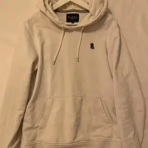 Skön hoodie från bondelid