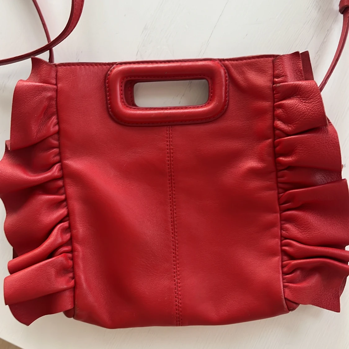 Röd majeväska  - 92