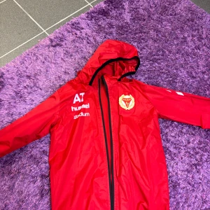 Träningsjacka - Mycket skön och bra att ha till träning 