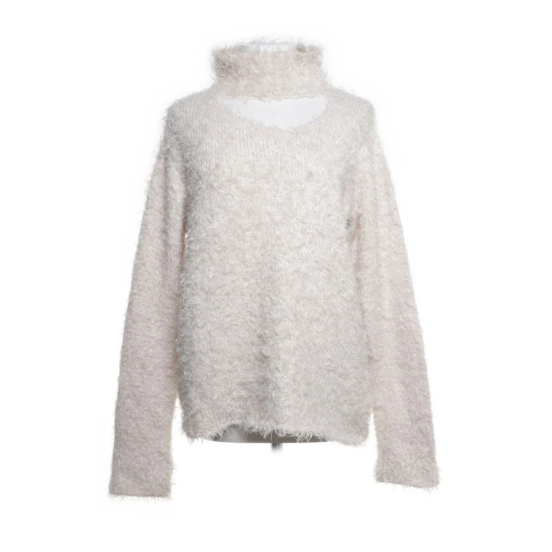 Vit lurvstickad tröja