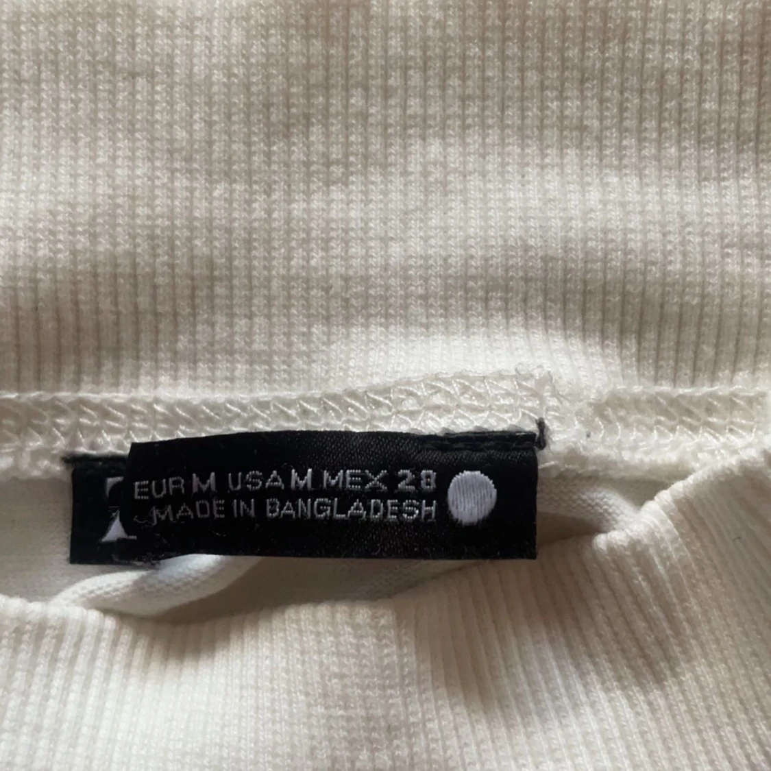 Vit t-shirt i bomull