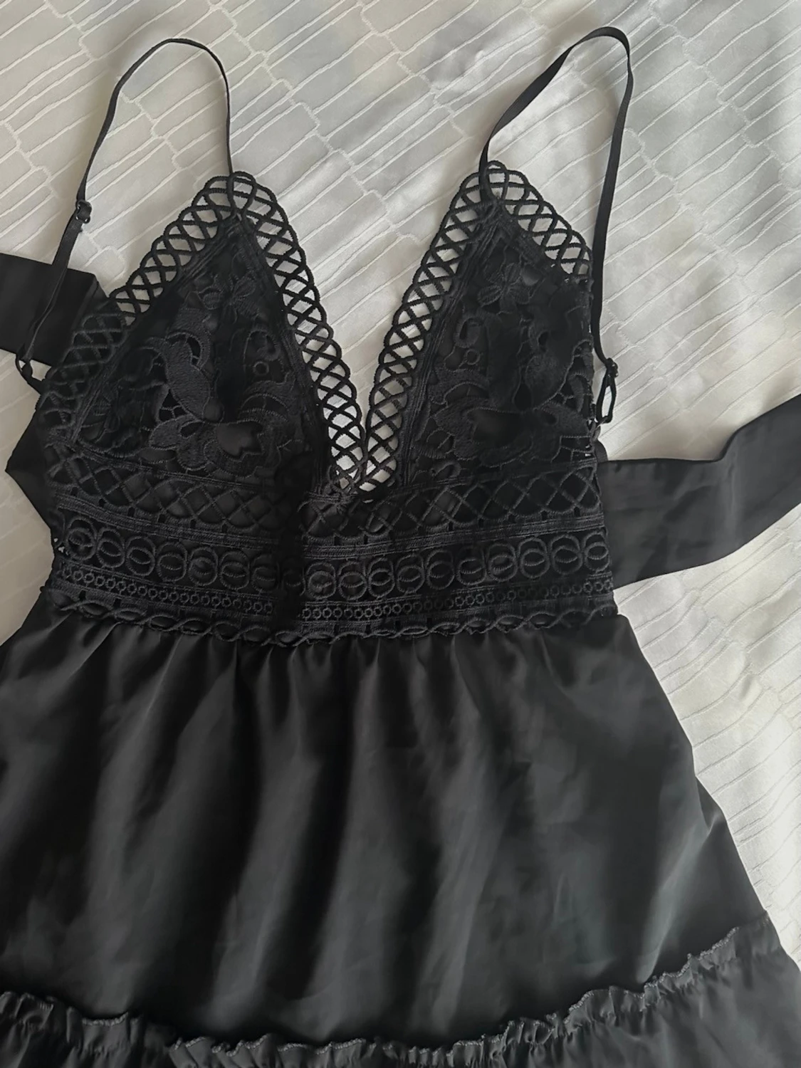 Svart klänning med knytband M - 1