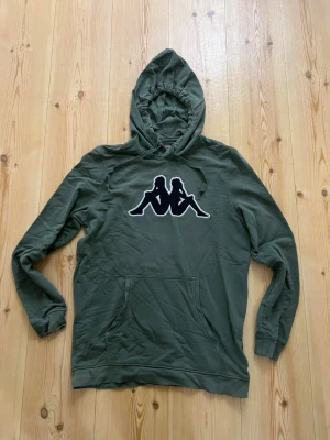 Kappa hoodie - strl.L - Grön hoodie från Kappa