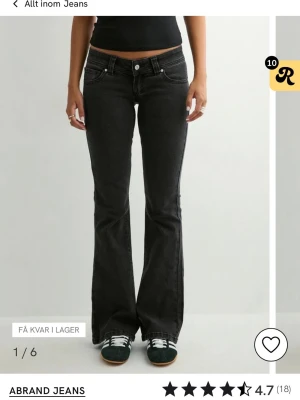 Abrand jeans  - Säljer dessa low kick bootcut jeans i modellen tall, endast testade, då de inte passade mig❤️jättefint skick 