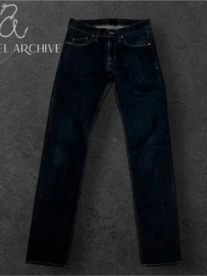 Tiger of Sweden jeans  - Riktigt snygga tiger of Sweden jeans med fades  Jag kan leverera produkten till ert hem om ni bor i Göteborg   Priset kan prutas vid en snabb och smidig affär  Vid frågor och funderingar hör av er