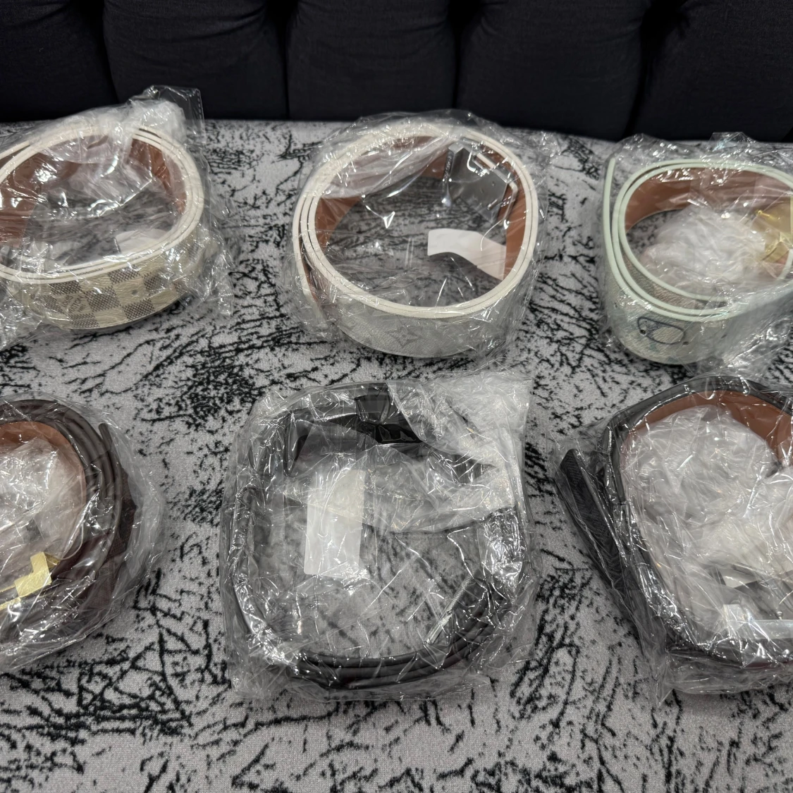 Louis Vuitton bälten i olika färger - 1