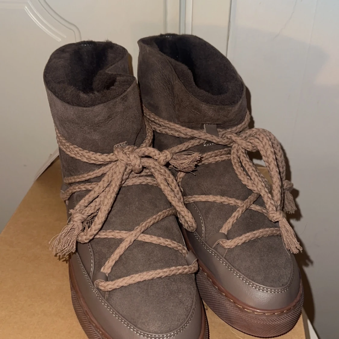 Bruna Inuikii boots med snörning - 2