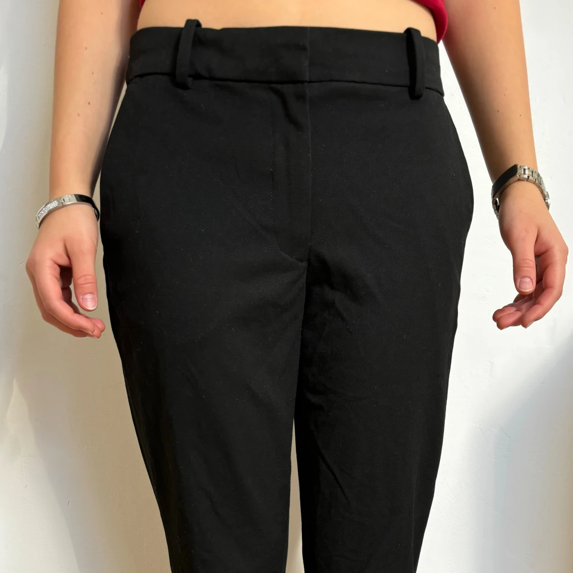 Lågmidjade svarta kostymbyxor med raka ben - 2