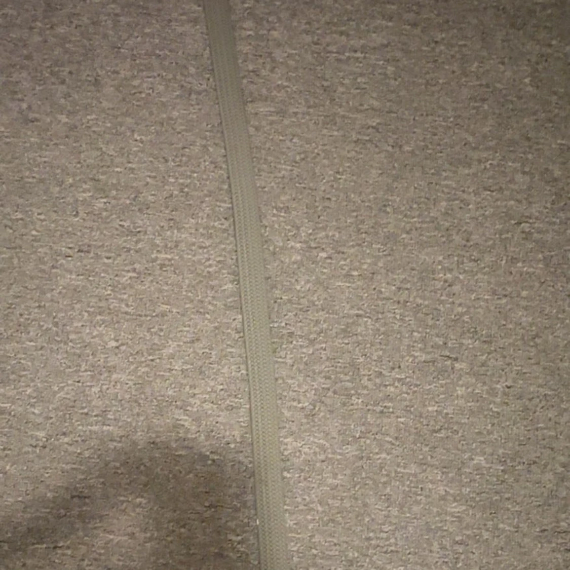 Grått flätat bälte med läderdetaljer - 1