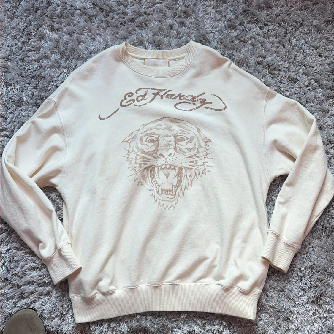 Beige Ed Hardy sweatshirt tigerprint Storlek M