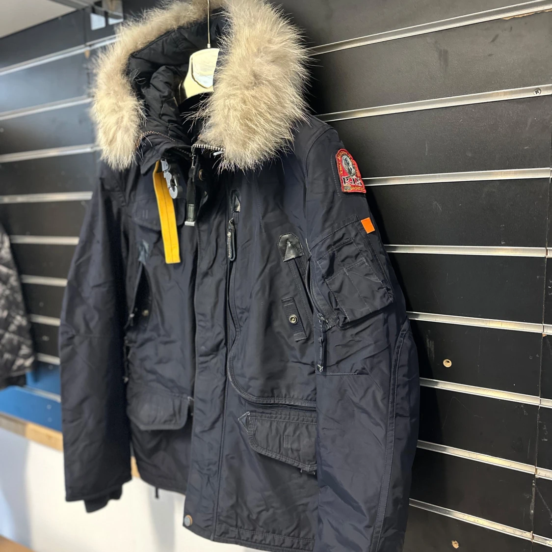 Parajumpers svart parkajacka med päls