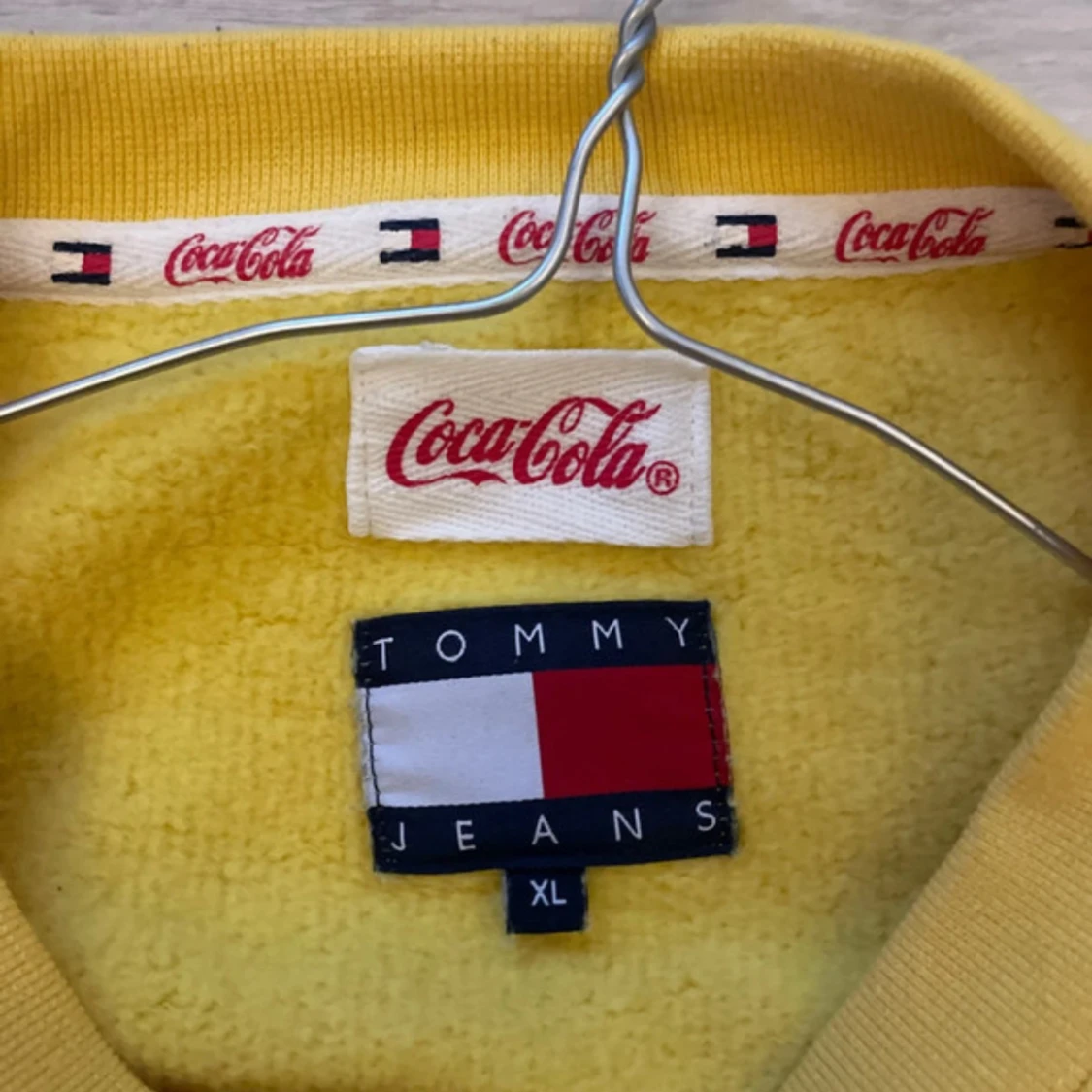 Coca-Cola x Tommy Jeans sweatshirt XL - 3