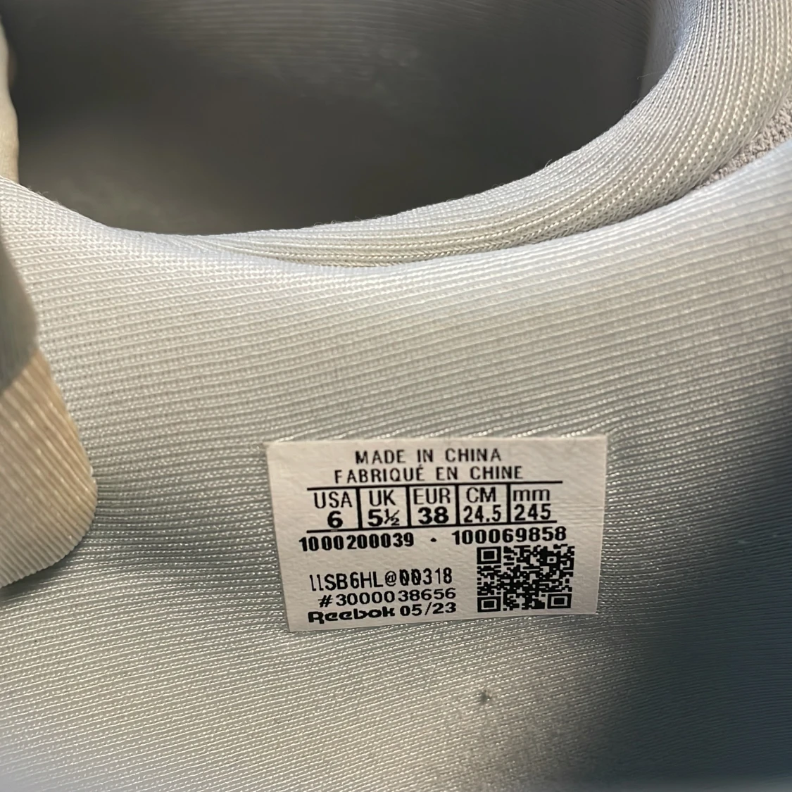 Vita Reebok sneakers med snörning - 4