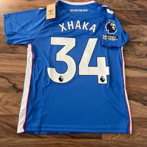 Granit Xhaka  Sunderland PL Edition Home 25/26 - Number: 34 ⚽️ PL Badge 💯 Size: S but fits M ✅   #football #pl #sunderland #hummel #xhaka #albania