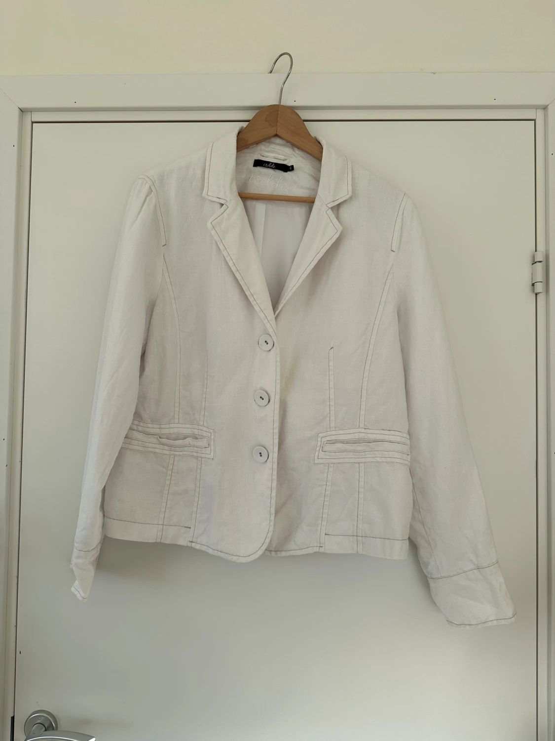 Vit kavaj från Isolde i linne