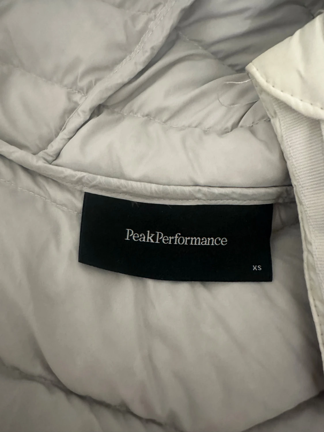 Vit dunjacka Peak Performance XS - 2