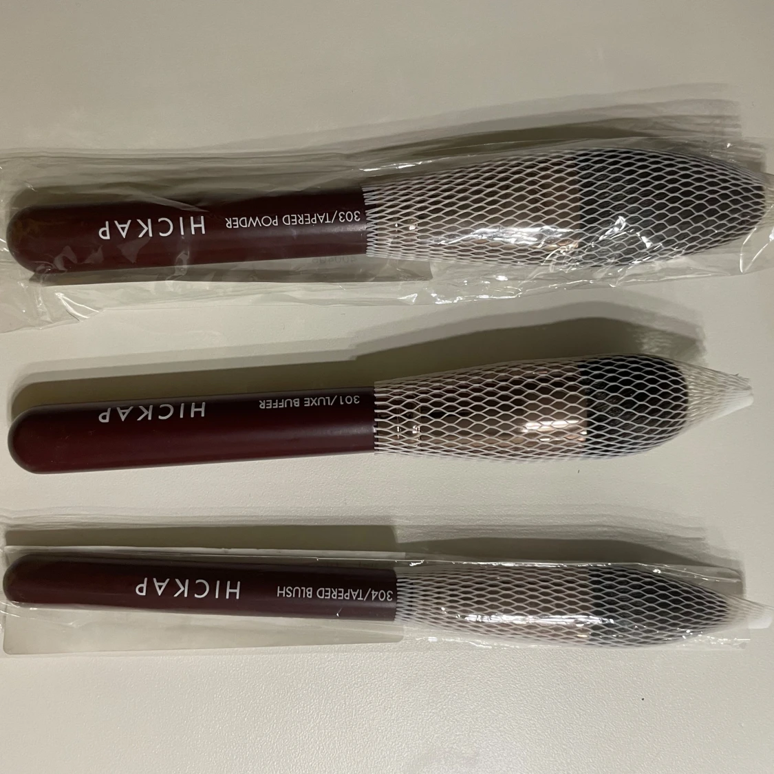 Tre sminkborstar från HICKAP