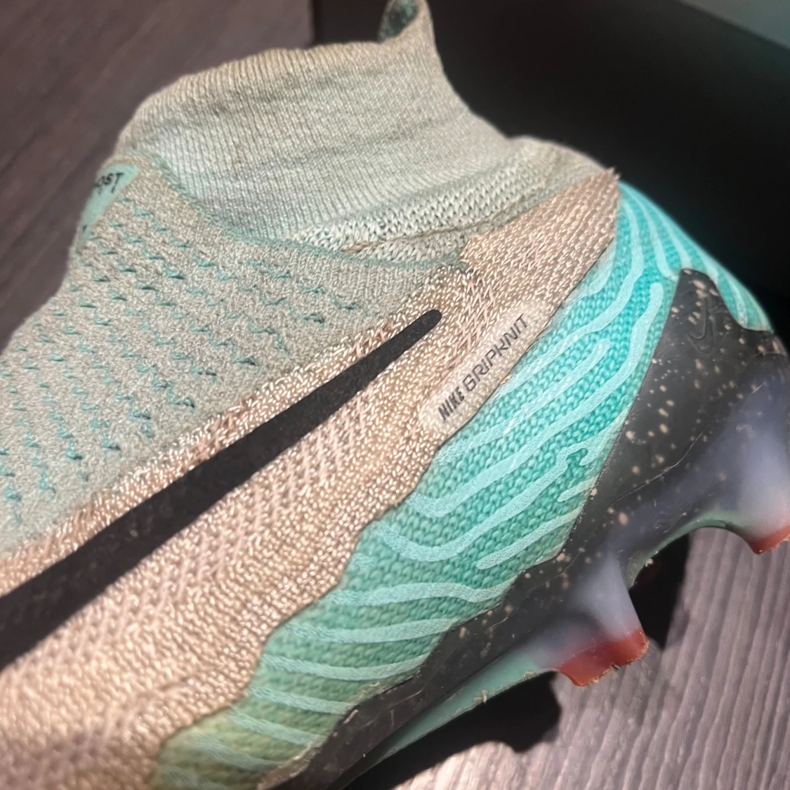 Phantom Gx Elite 1 ghost lace Nike gripkint fotbollskor!De är i storlek 40 (25 cm)! - 4