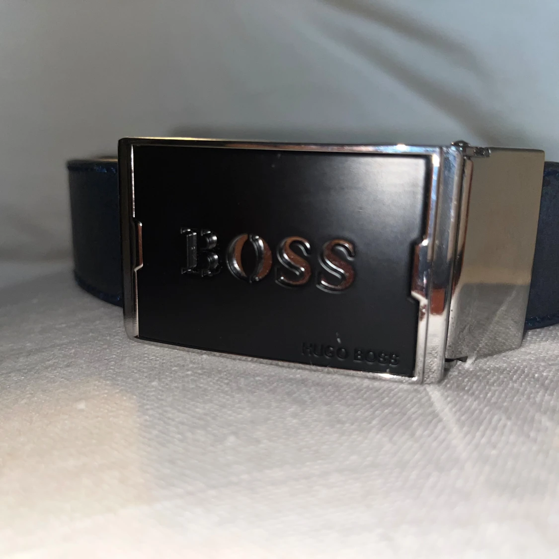 Svart skärp från Hugo Boss i skinn - 1