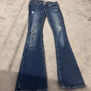 Gina jeans Tall - Ett par Gina young 14+ tall jeans i storlek S. Använd ca 3 gånger och jag är 179 och är långa på mig.