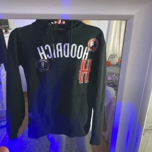 Hoodrich - Säljer jätte skön hoodrich passar till allt 