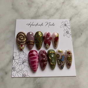 Press on gel nails - Storlek M, fil, klisterlappar, nagelbandspusher och desinfektions lappar följer med☺️