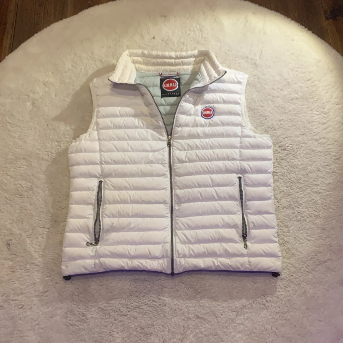 Vit dunväst från Colmar Originals