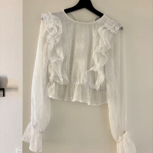 Vit topp - Oanvänd topp