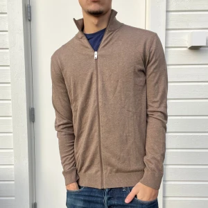 Selected homme stickad cardigan  - Det stickad cardigan från homme i toppskick! 