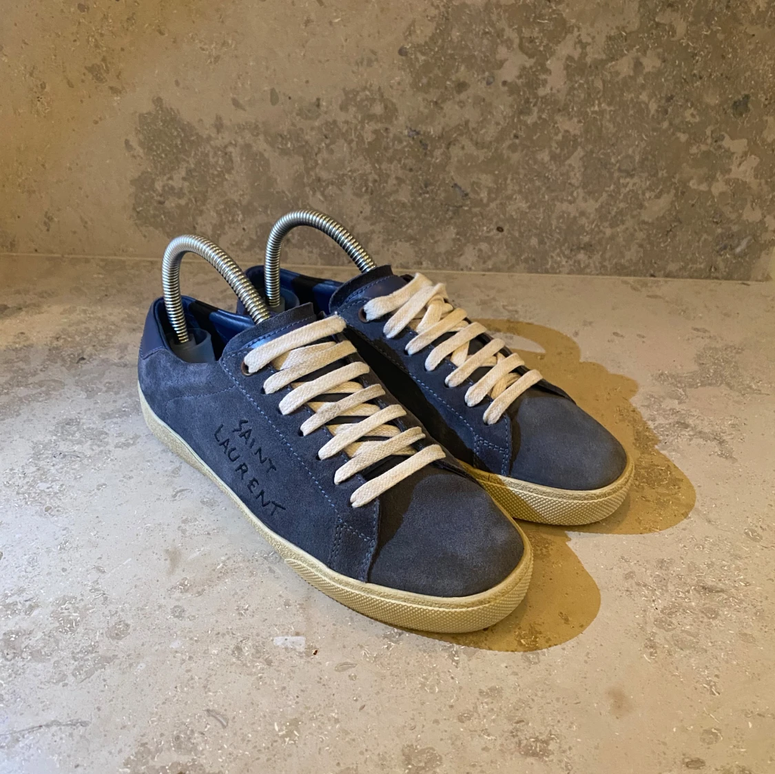 Blå Saint Laurent sneakers mocka