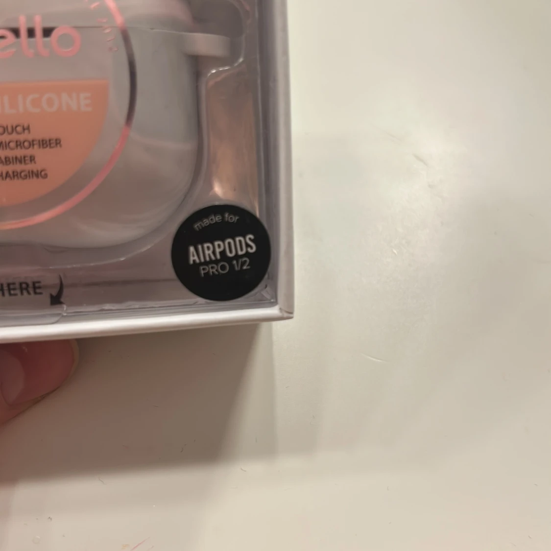 Mobello Velvet Silicone Case för AirPods Pro 1/2 - 2
