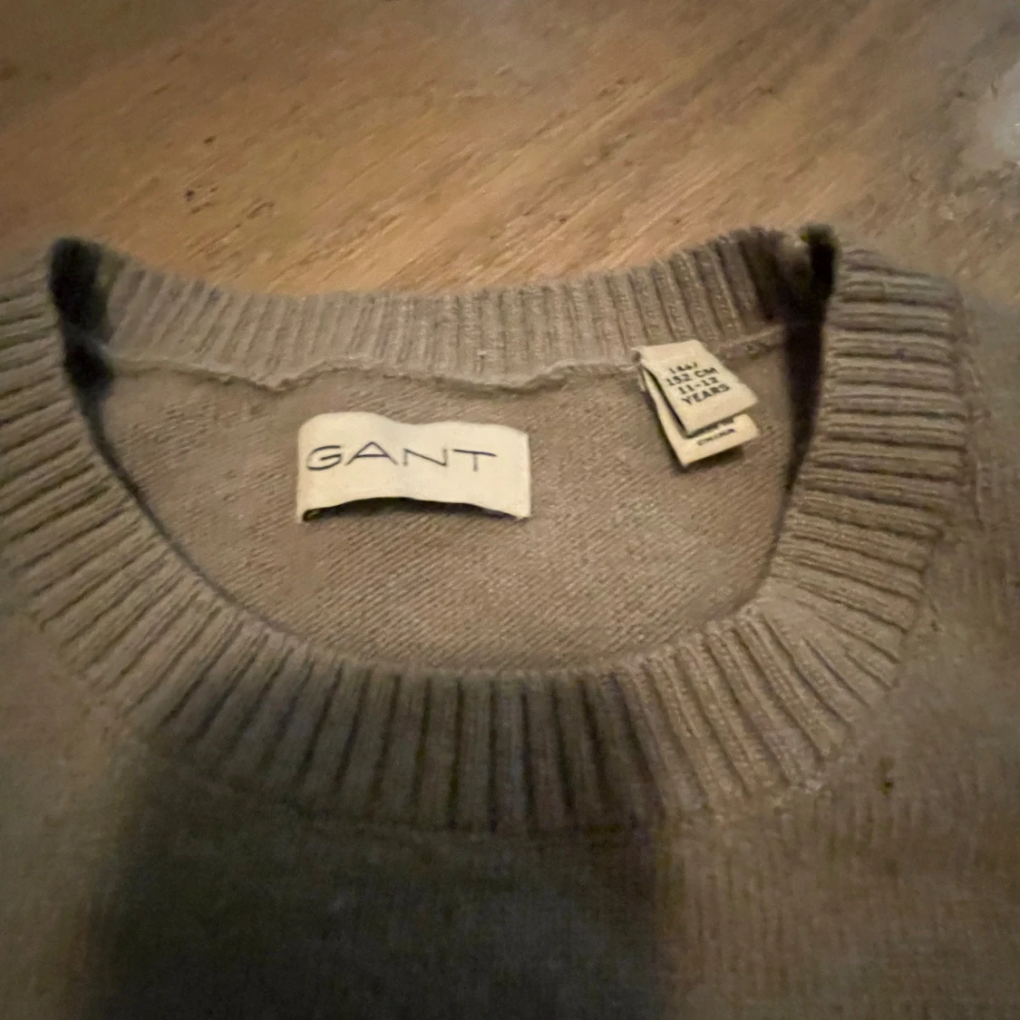 Beige stickad tröja från GANT - 2