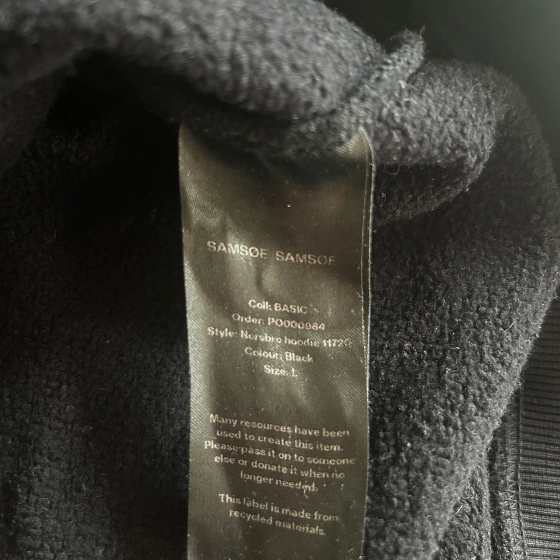 Svart hoodie från Samsøe Samsøe - 1