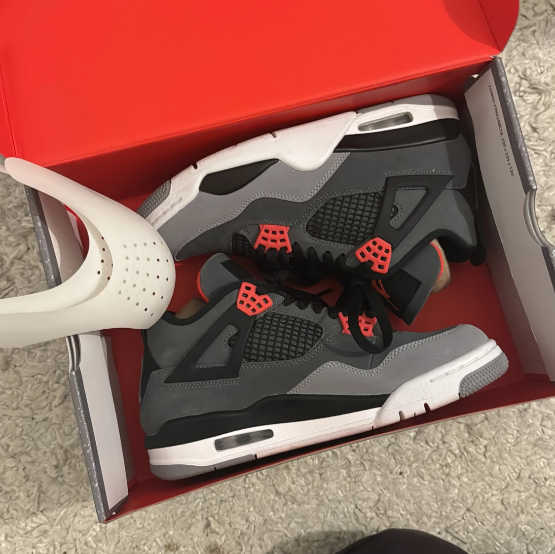 Jordan 4 Retro Infrared - 2