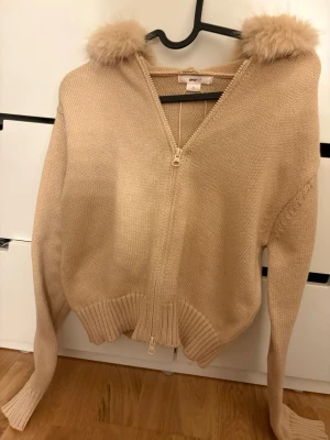 Söt hoodie - Jätte fin tröja, från Gina! 