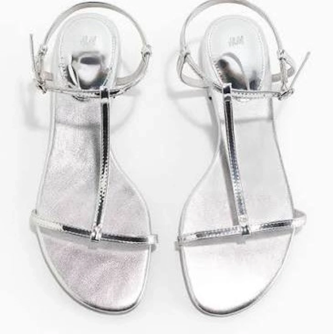 Vita REMSANDALER från H&M - 1