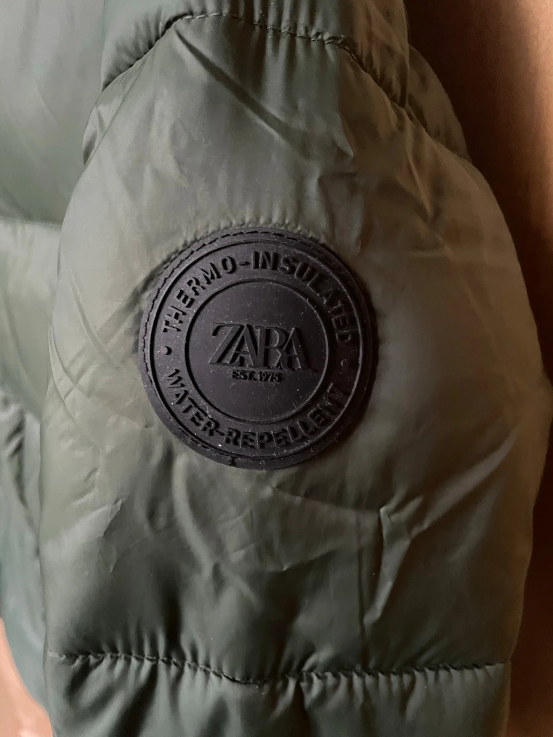 Grön pufferjacka från Zara XS - 2