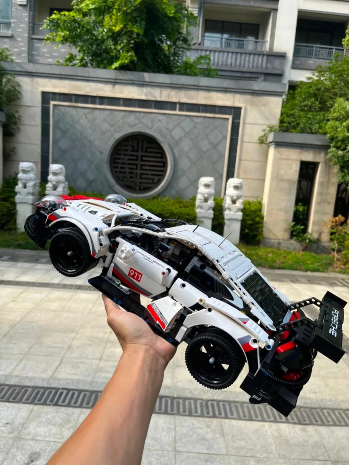 LEGO Technic 42096 Porsche 911 RSR - 1