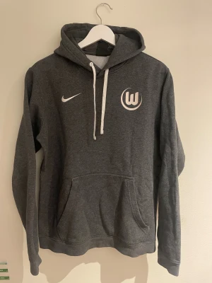 Nike hoodie  - Skygg Nike hoodie. M men passar mer S