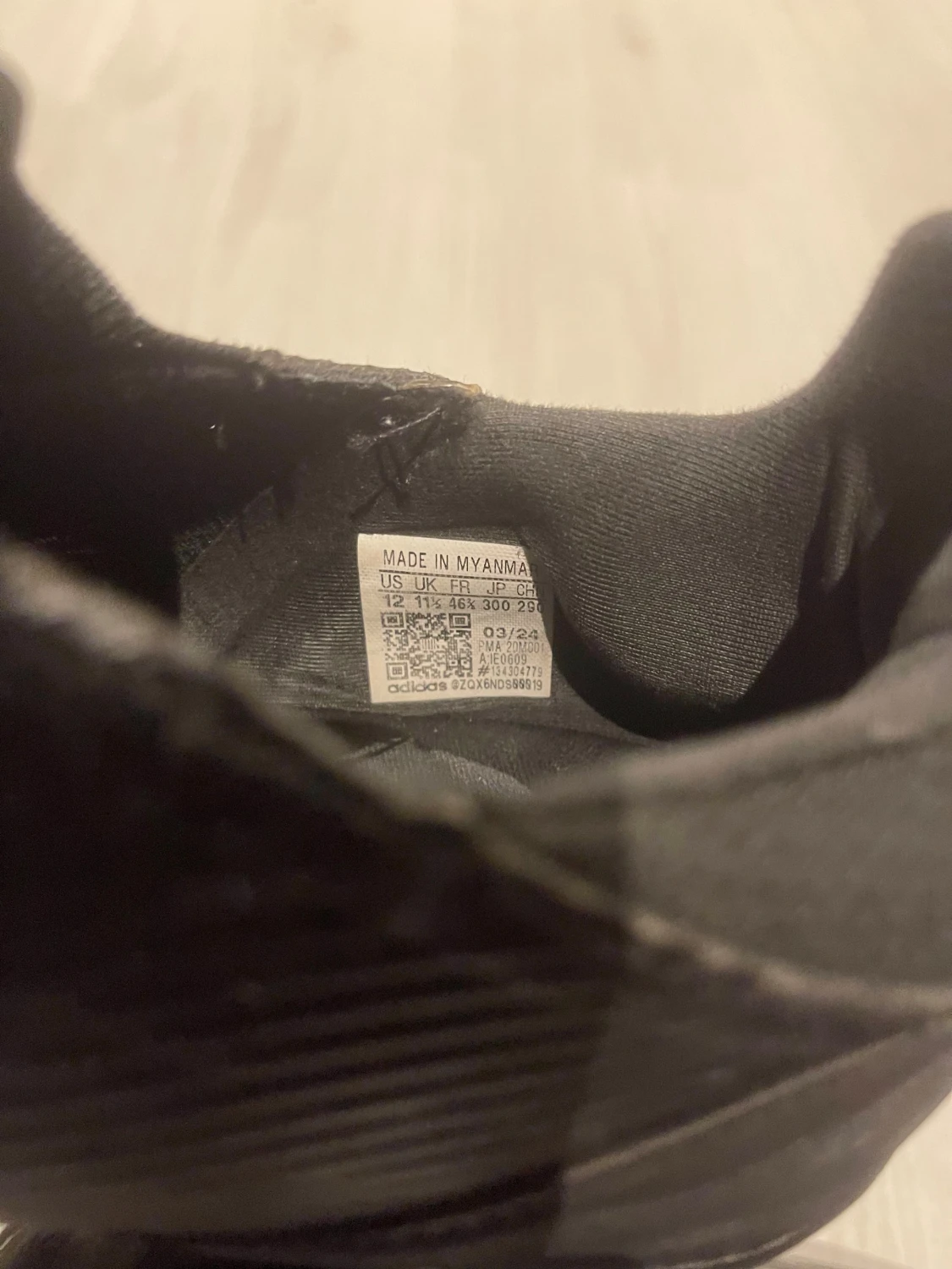 Adidas F50 svarta fotbollsskor - 4