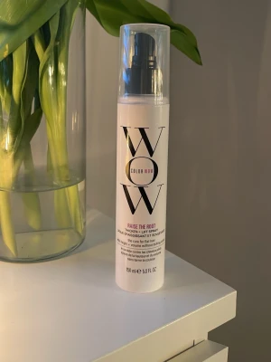 Color wow hårspray  - Enbart testat 1 gång! Nyskick utöver det!🥰