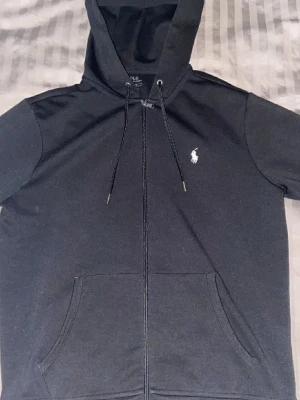 Ralph lauren hoodie M - Äkta ralph lauren hoodue i storlek M